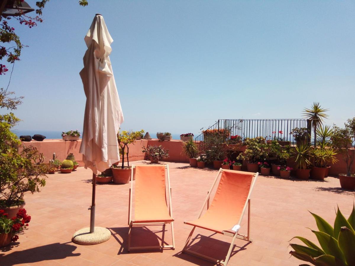 A Casa Di Tommy B&B Acireale Extérieur photo